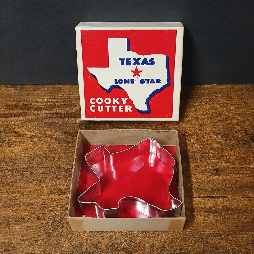 Vintage Texas Lone Star "Cooky Cutter" in Original Box 1981